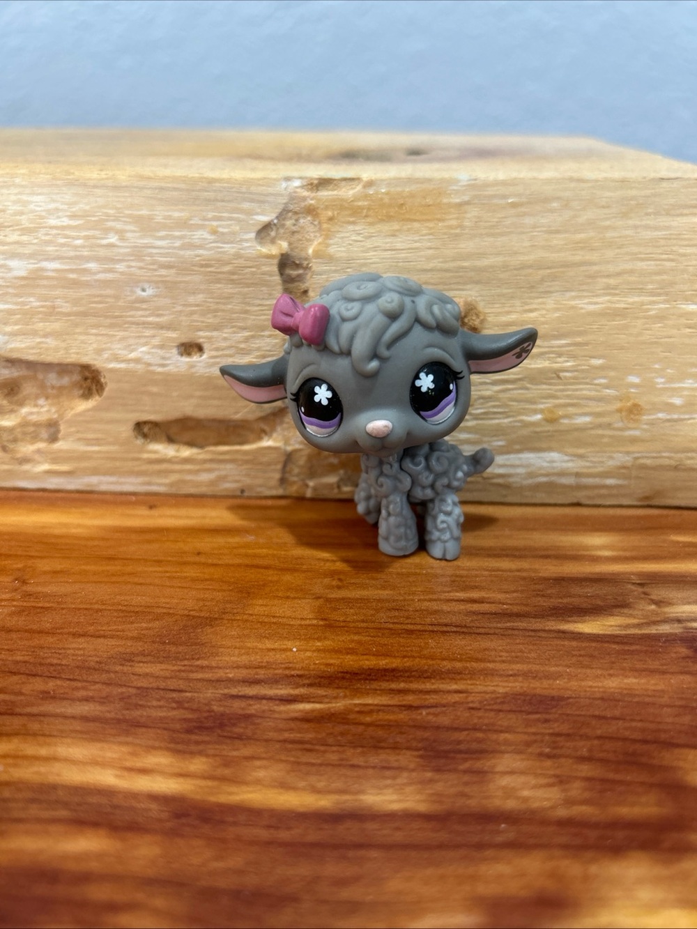 Littlest Pet Shop 477 Grey Lamb Sheep Pink Bow Purple Flower Eyes Vintage LPS